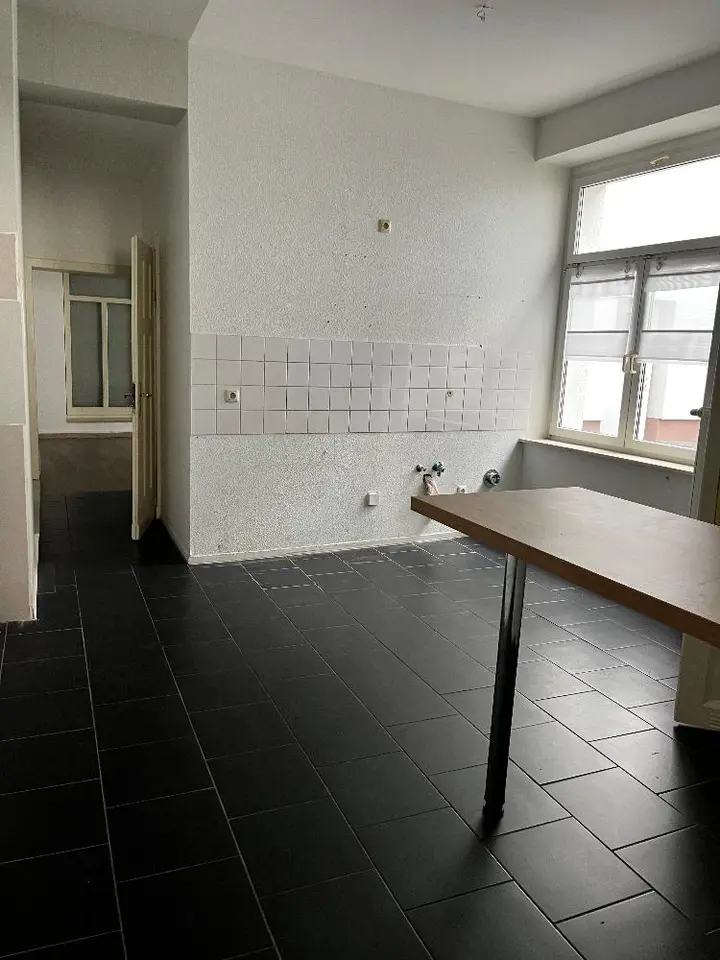 4 Zimmer Wohnung mit 130 m² in Weißenfels – Bild 7