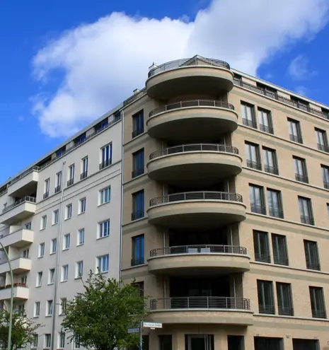 6 Zimmer Wohnung mit 289 m² in Berlin – Bild 1