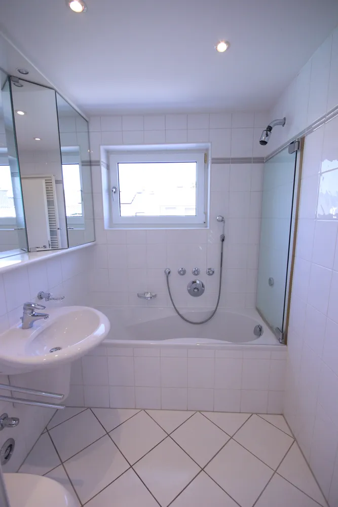 2 Zimmer Wohnung mit 59 m² in Frechen – Bild 1