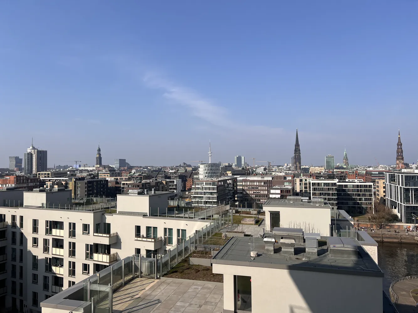 2 Zimmer Wohnung mit 87 m² in Hamburg – Bild 3