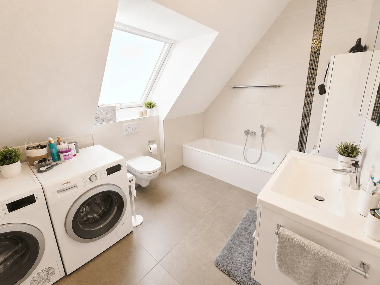 4 Zimmer Wohnung mit 111 m² in Frankfurt am Main – Bild 12