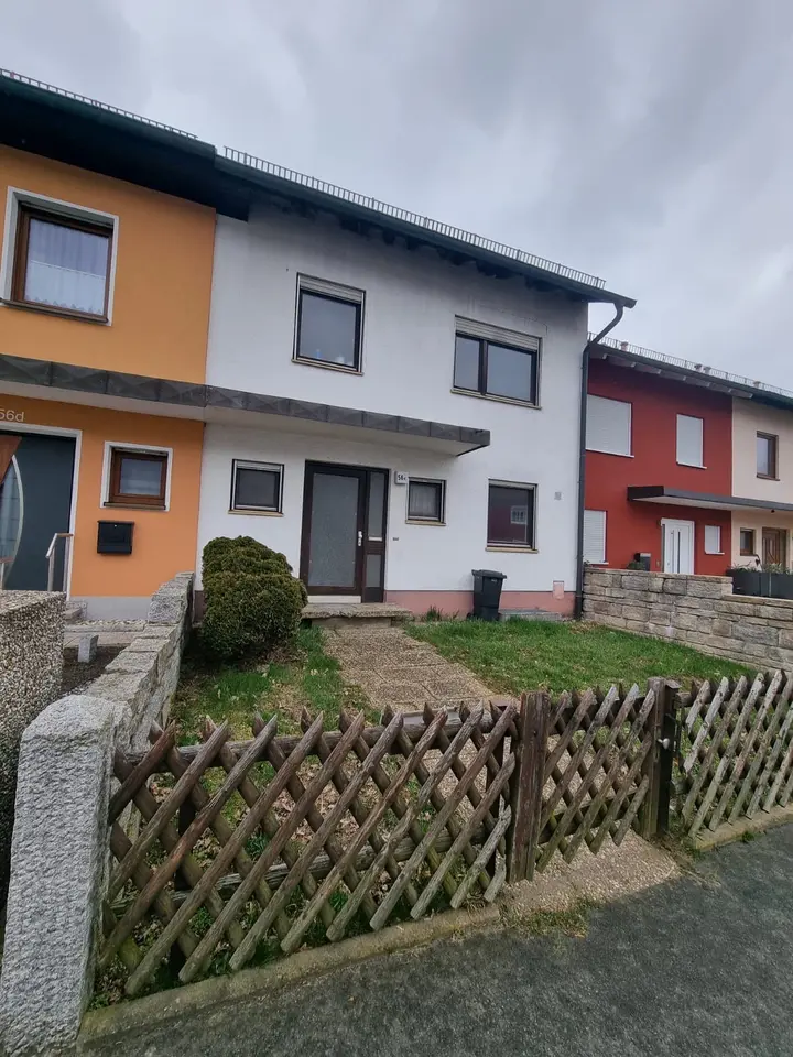 5 Zimmer Haus mit 124 m² in Hof – Bild 1