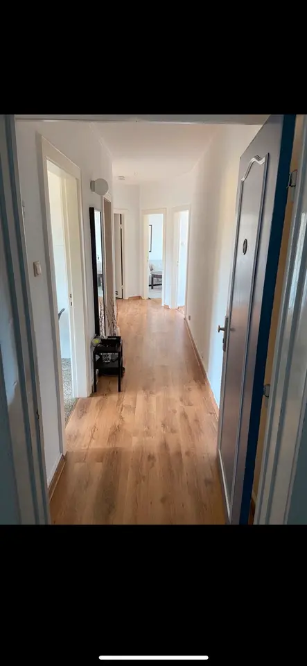 4 Zimmer Wohnung mit 98 m² in Hamburg – Bild 2
