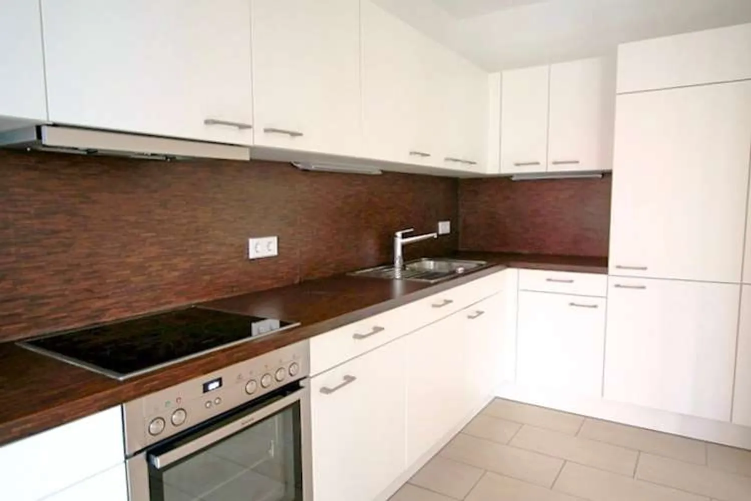 3 Zimmer Wohnung mit 103 m² in Frankfurt am Main – Bild 2