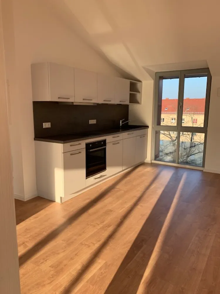 3 room apartment with 80 m² in Berlin – Photo 4