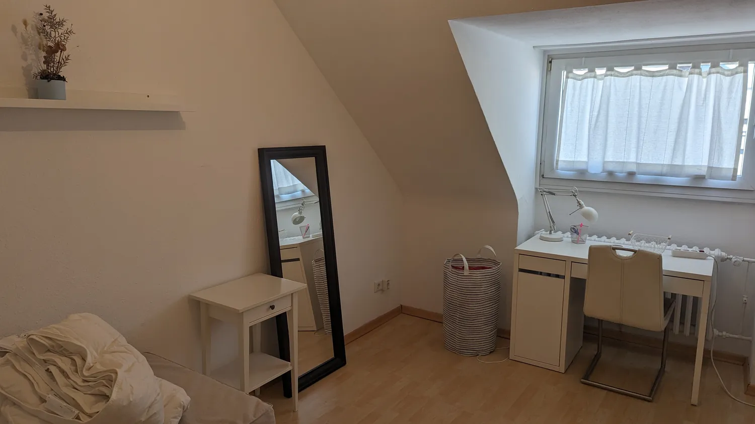 2 Zimmer Wohnung mit 50 m² in Köln – Bild 2