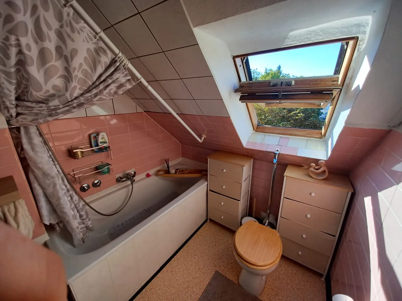 1 Zimmer Wohnung mit 33 m² in Köln – Bild 3