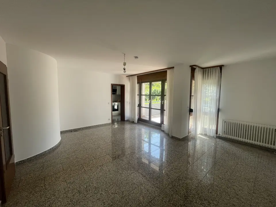 4 Zimmer Wohnung mit 100 m² in Karlsruhe – Bild 1
