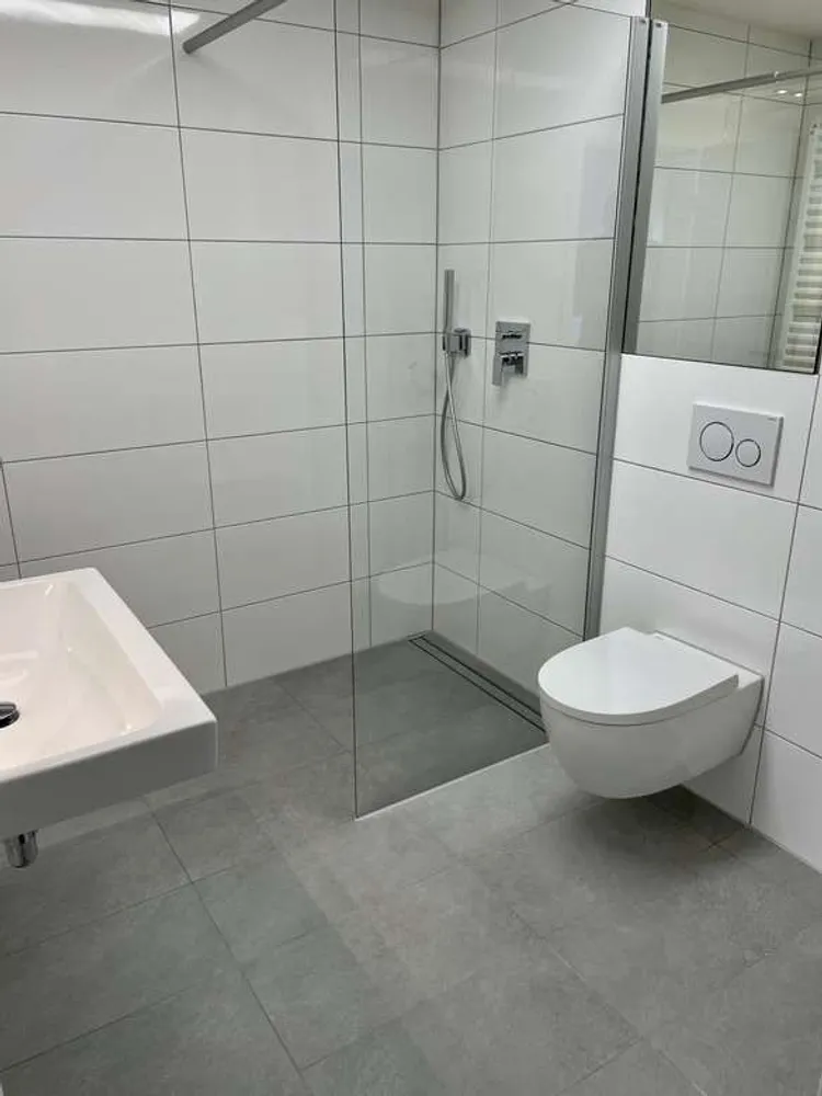 2 Zimmer Wohnung mit 82 m² in Köln – Bild 2