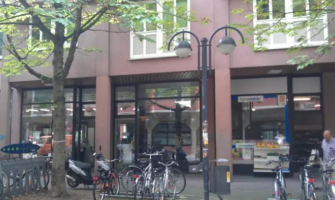 2 Zimmer Wohnung mit 48 m² in Karlsruhe – Bild 2