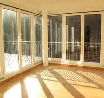 4 Zimmer Wohnung mit 189 m² in Hamburg – Bild 2