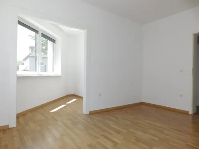 2 Zimmer Wohnung mit 50 m² in Krefeld – Bild 2