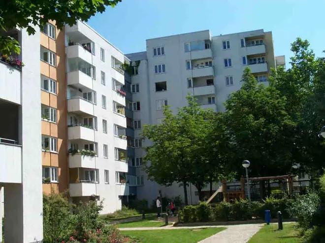 5 Zimmer Wohnung mit 97 m² in Berlin – Bild 1