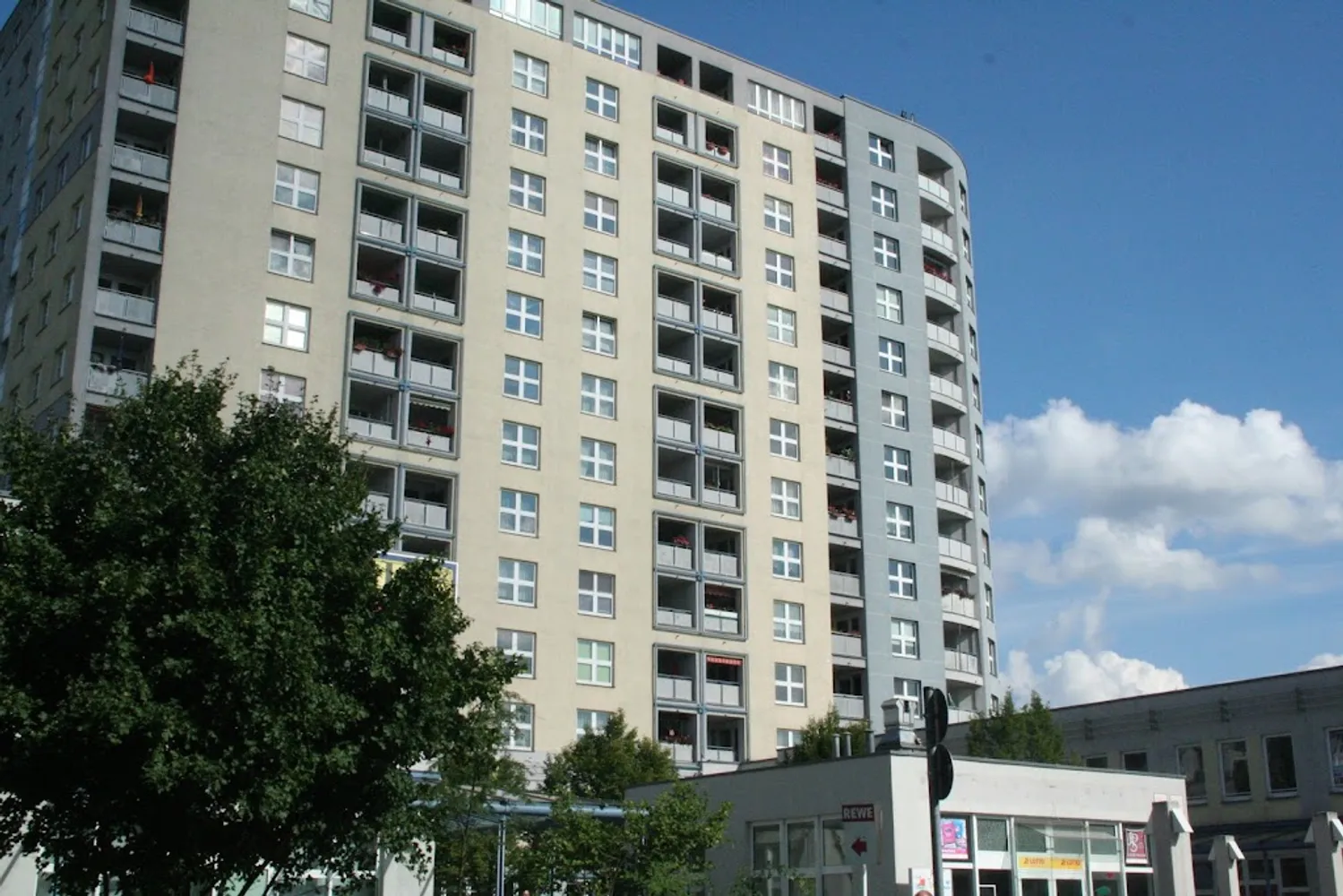 2 Zimmer Wohnung mit 62 m² in Berlin – Bild 1