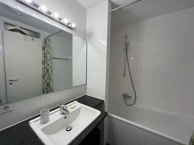 2 Zimmer Wohnung mit 70 m² in München – Bild 9