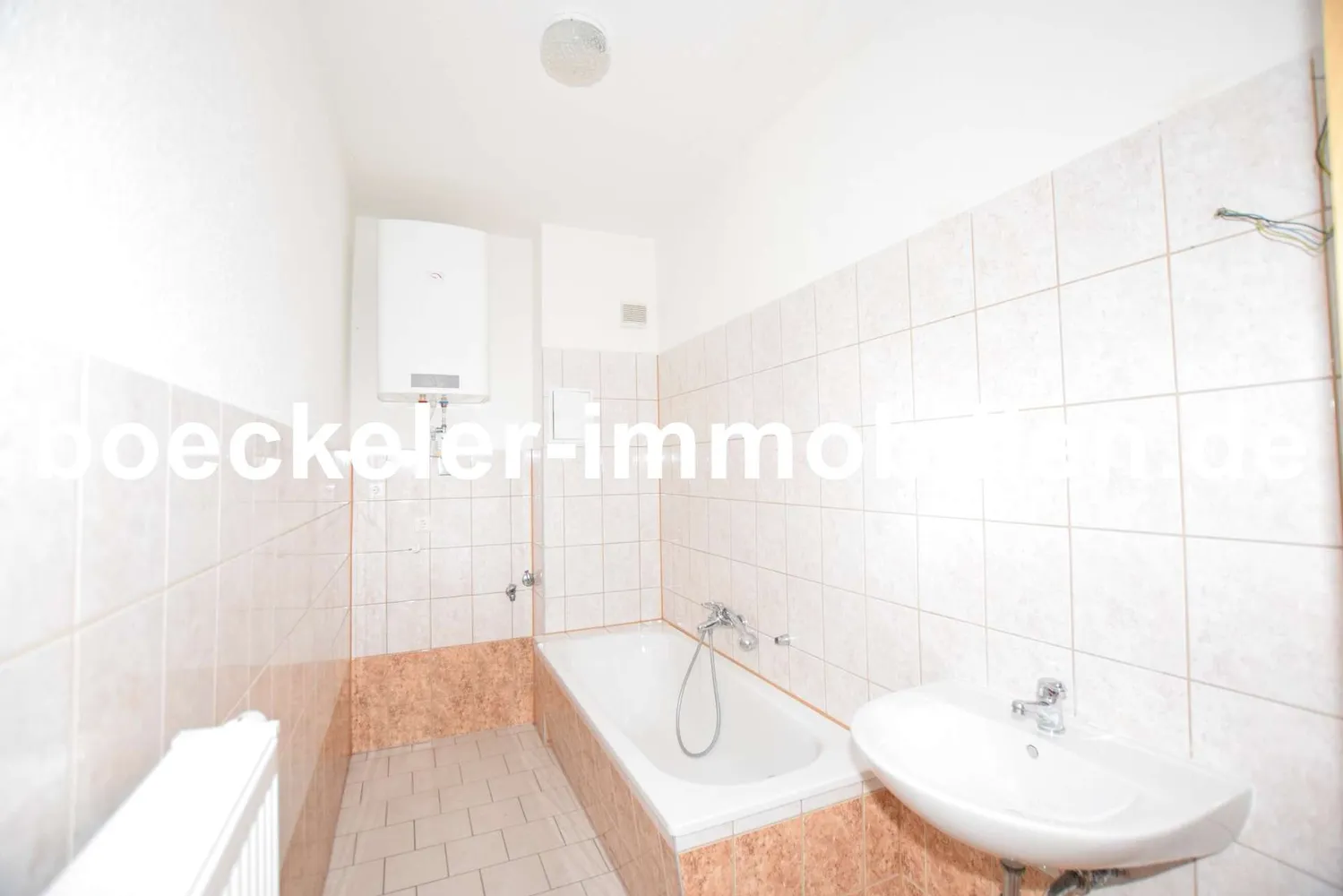 2 Zimmer Wohnung mit 75 m² in Weißenfels – Bild 5