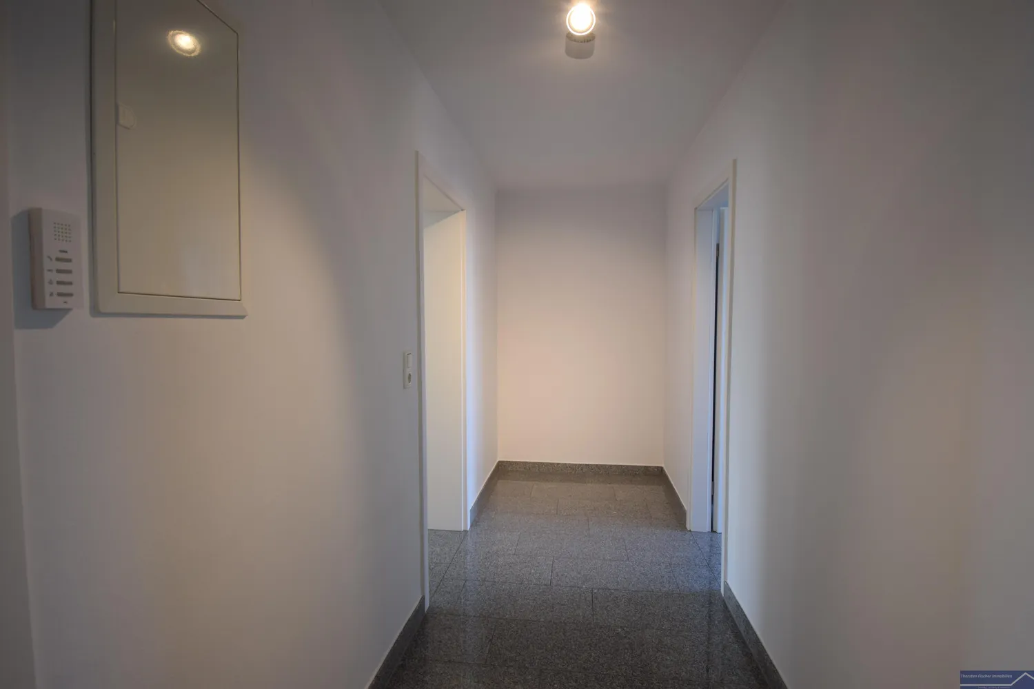 2 Zimmer Wohnung mit 64 m² in Frankfurt am Main – Bild 2
