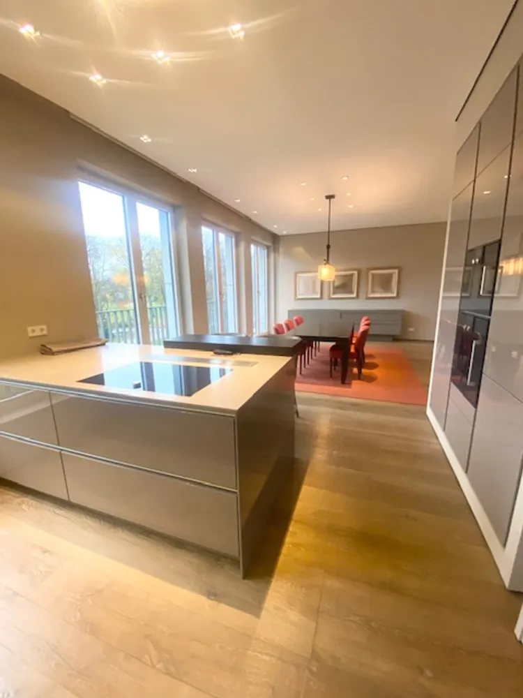 2 Zimmer Wohnung mit 150 m² in Düsseldorf – Bild 8