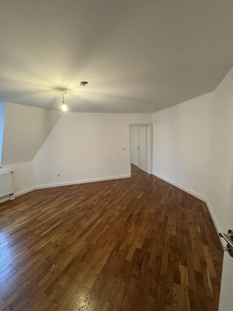 3 Zimmer Wohnung mit 64 m² in München – Bild 2