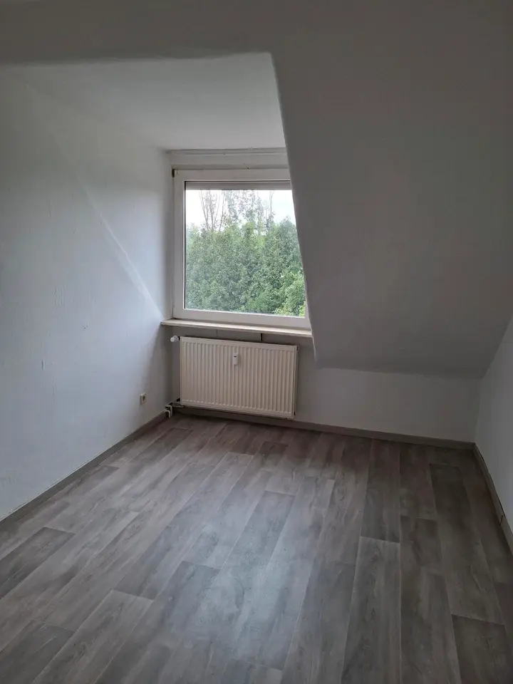 3 Zimmer Wohnung mit 55 m² in Weißenfels – Bild 3