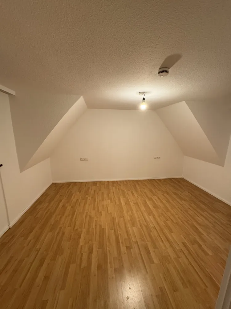 4 Zimmer Wohnung mit 75 m² in Stuttgart – Bild 6