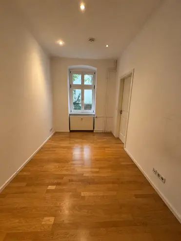 2 room apartment with 35 m² in Berlin – Photo 6