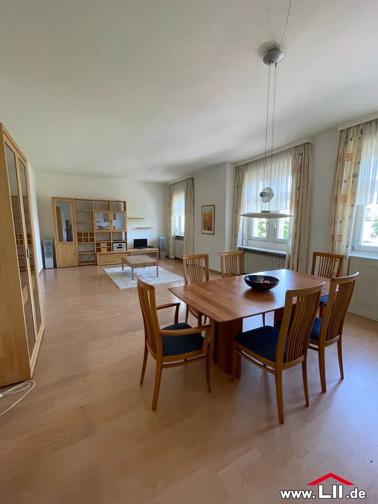 3 Zimmer Wohnung mit 135 m² in Frankfurt am Main – Bild 1