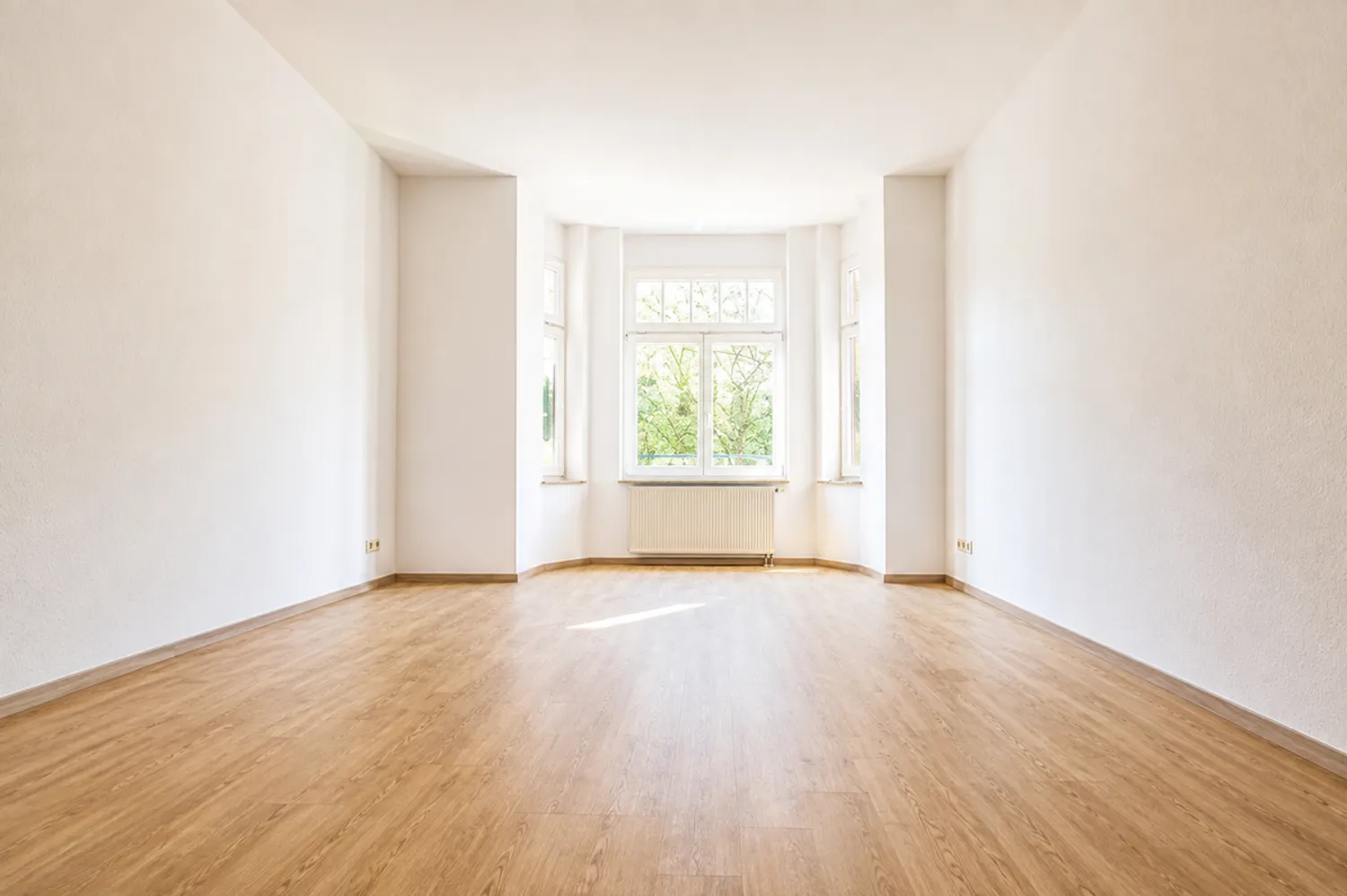 4 Zimmer Wohnung mit 123 m² in Chemnitz – Bild 2