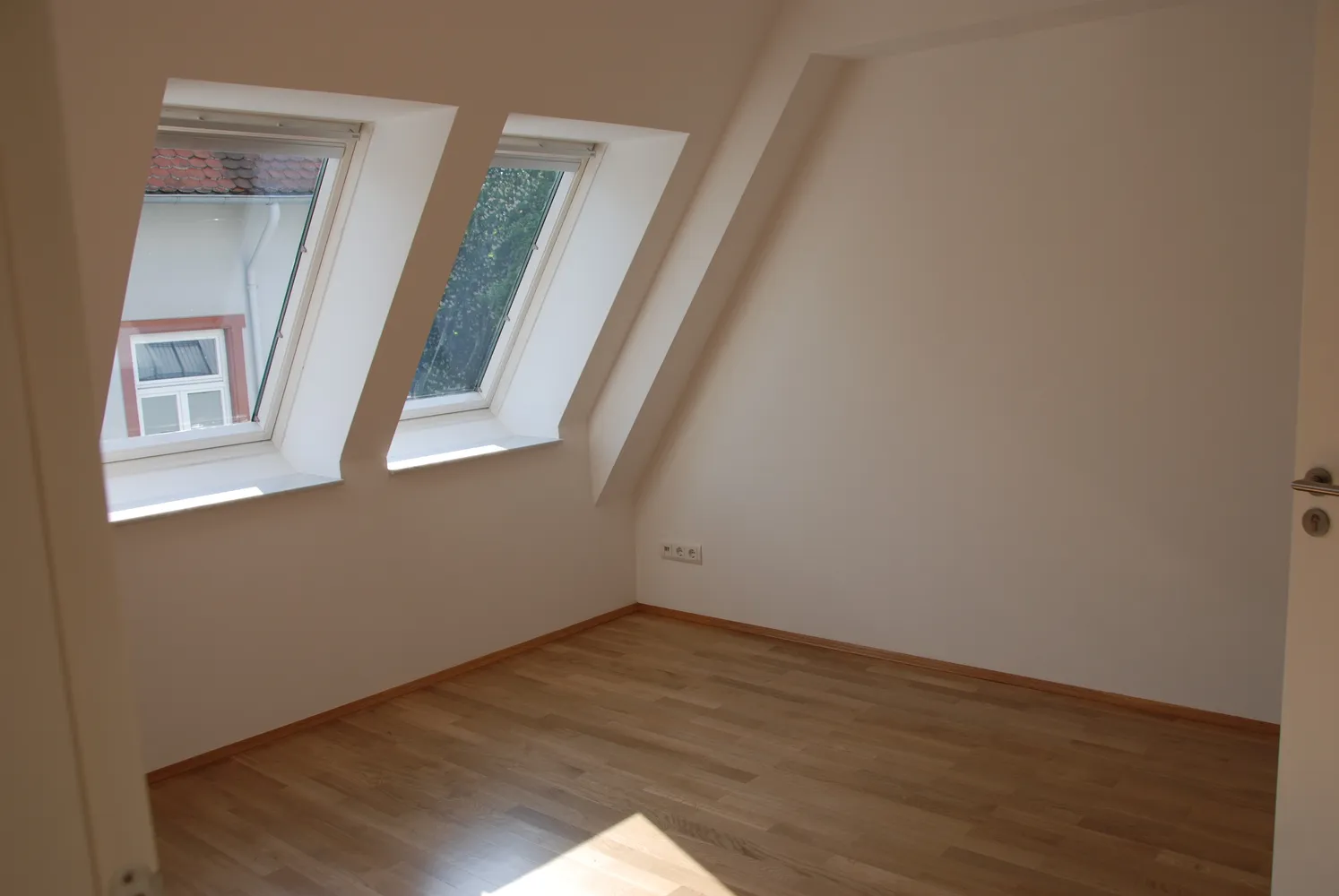 9 Zimmer Wohnung mit 270 m² in Oberursel (Taunus) – Bild 3