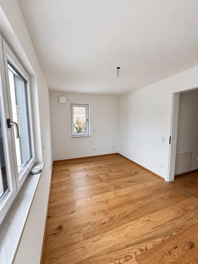 6 Zimmer Haus mit 131 m² in München – Bild 3
