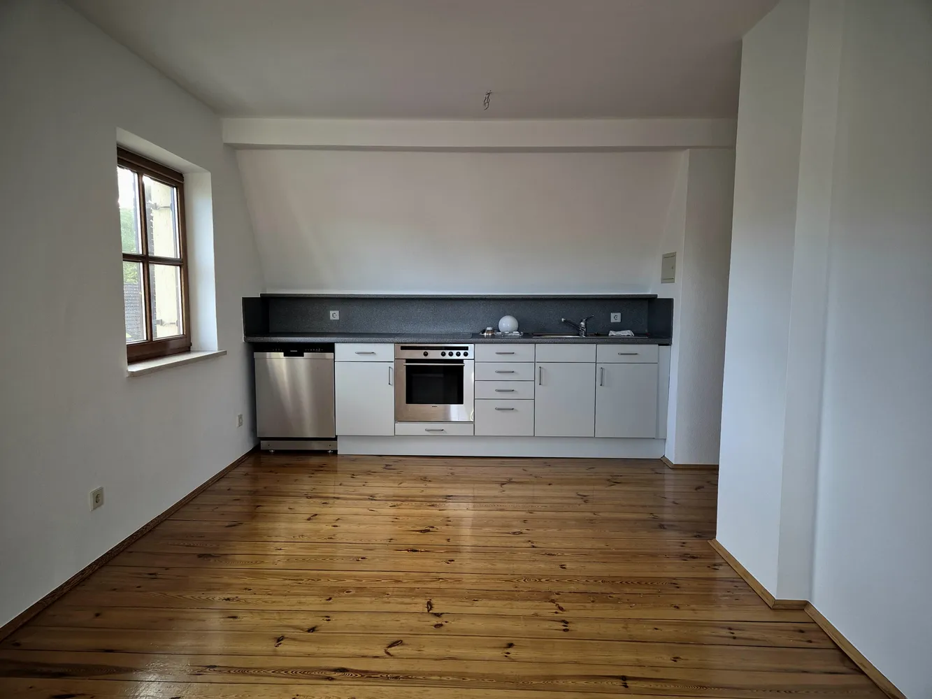 3 Zimmer Wohnung mit 70 m² in München – Bild 2