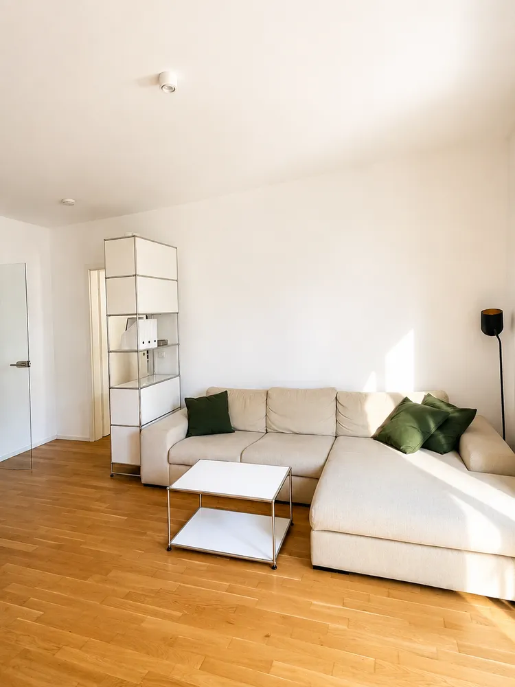2 Zimmer Wohnung mit 60 m² in Köln – Bild 2