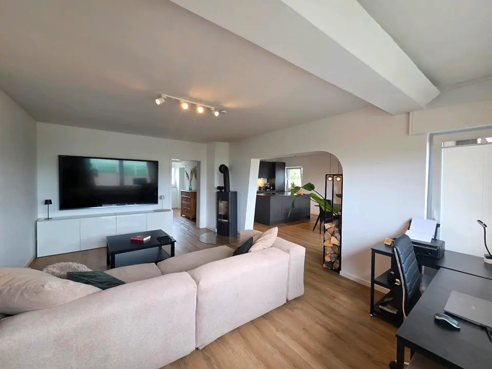 2 room apartment with 90 m² in Königswinter – Photo 1