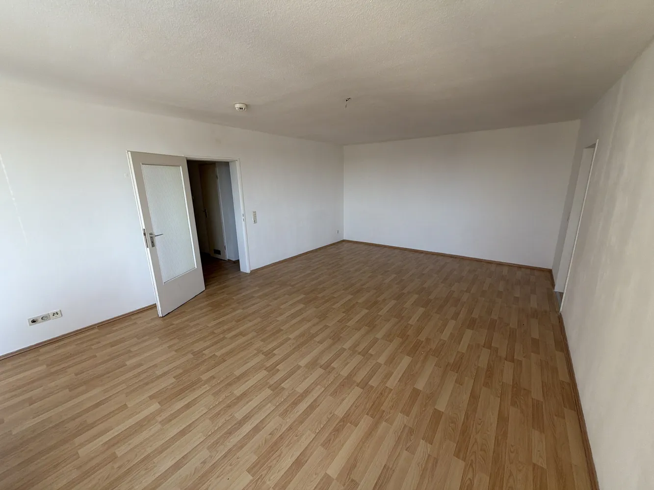 2 Zimmer Wohnung mit 69 m² in Düsseldorf – Bild 2