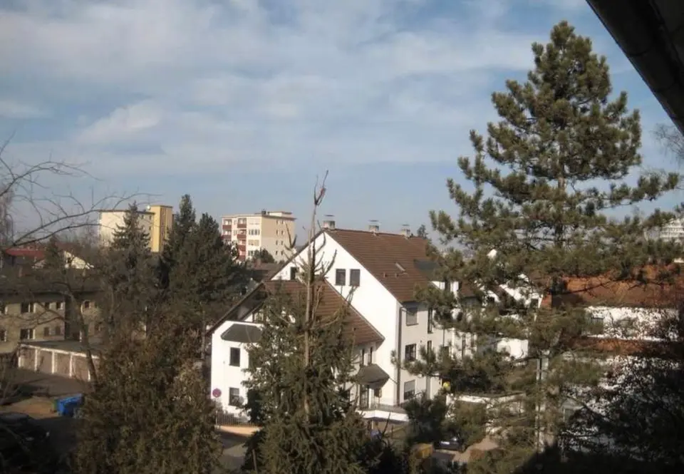 4 Zimmer Wohnung mit 93 m² in Erlangen – Bild 3