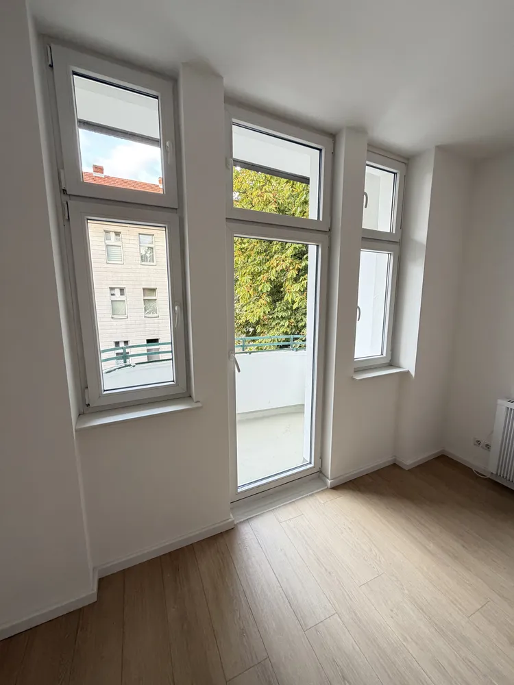 2 room apartment with 62 m² in Berlin – Photo 4