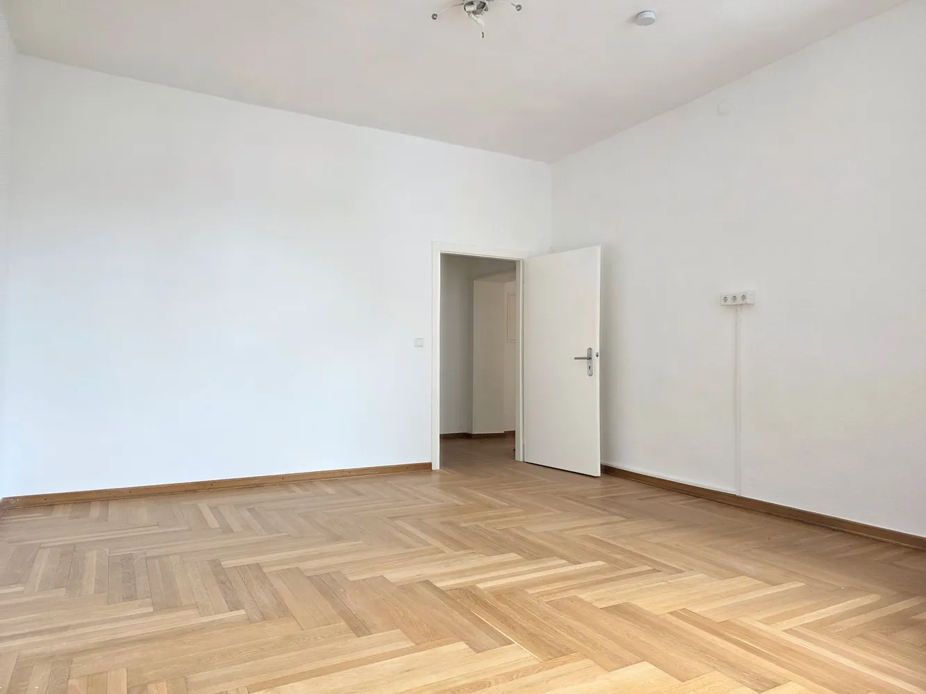 4 Zimmer Wohnung mit 120 m² in Düsseldorf – Bild 7