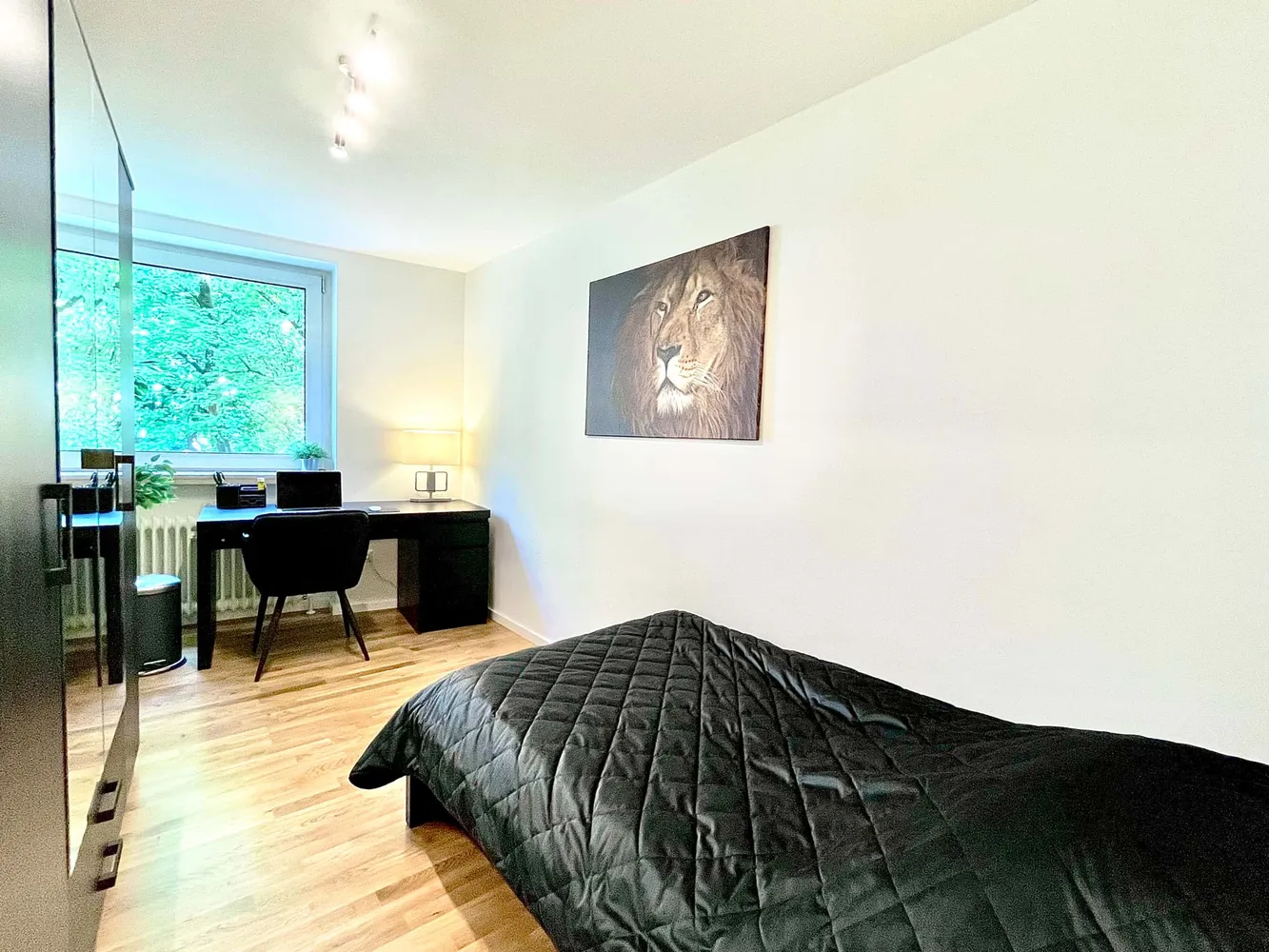 Shared room with 11 m² in Munich – Photo 2