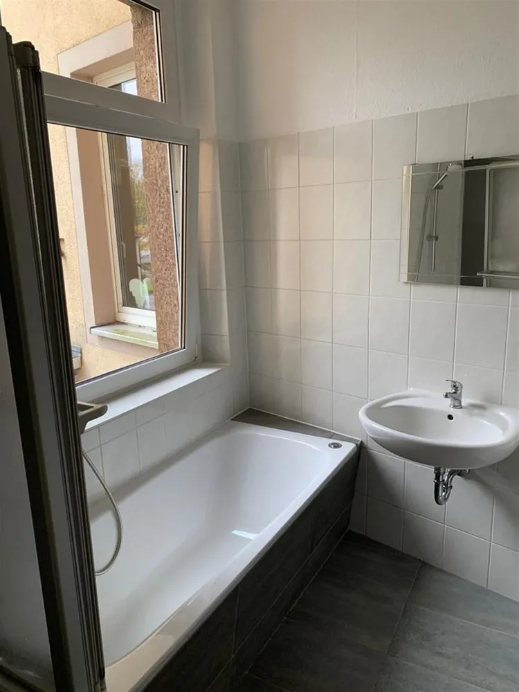 4 room apartment with 96 m² in Chemnitz – Photo 3