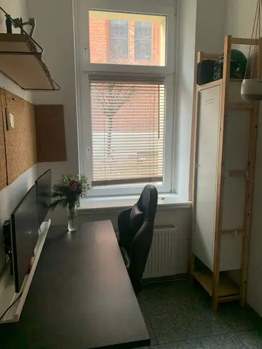 1 room apartment with 30 m² in Cologne – Photo 4