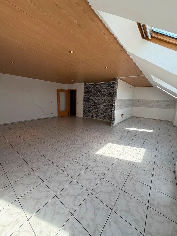 3 Zimmer Wohnung mit 82 m² in Saarbrücken – Bild 1