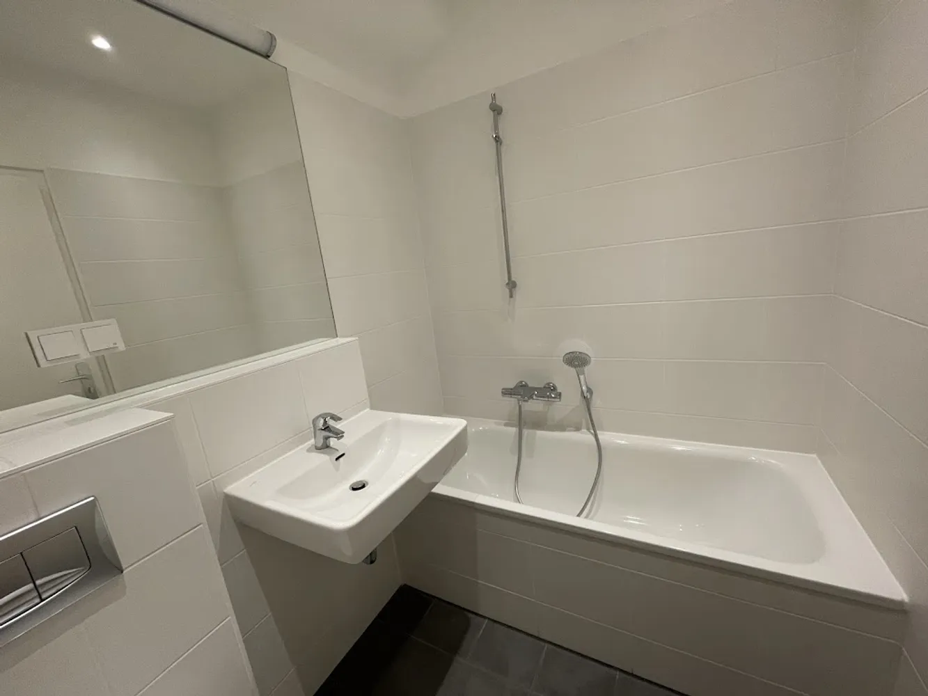 2 Zimmer Wohnung mit 63 m² in Dresden – Bild 11