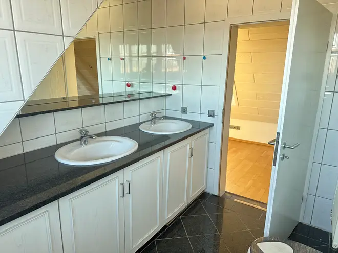 4 room apartment with 193 m² in Krefeld – Photo 5