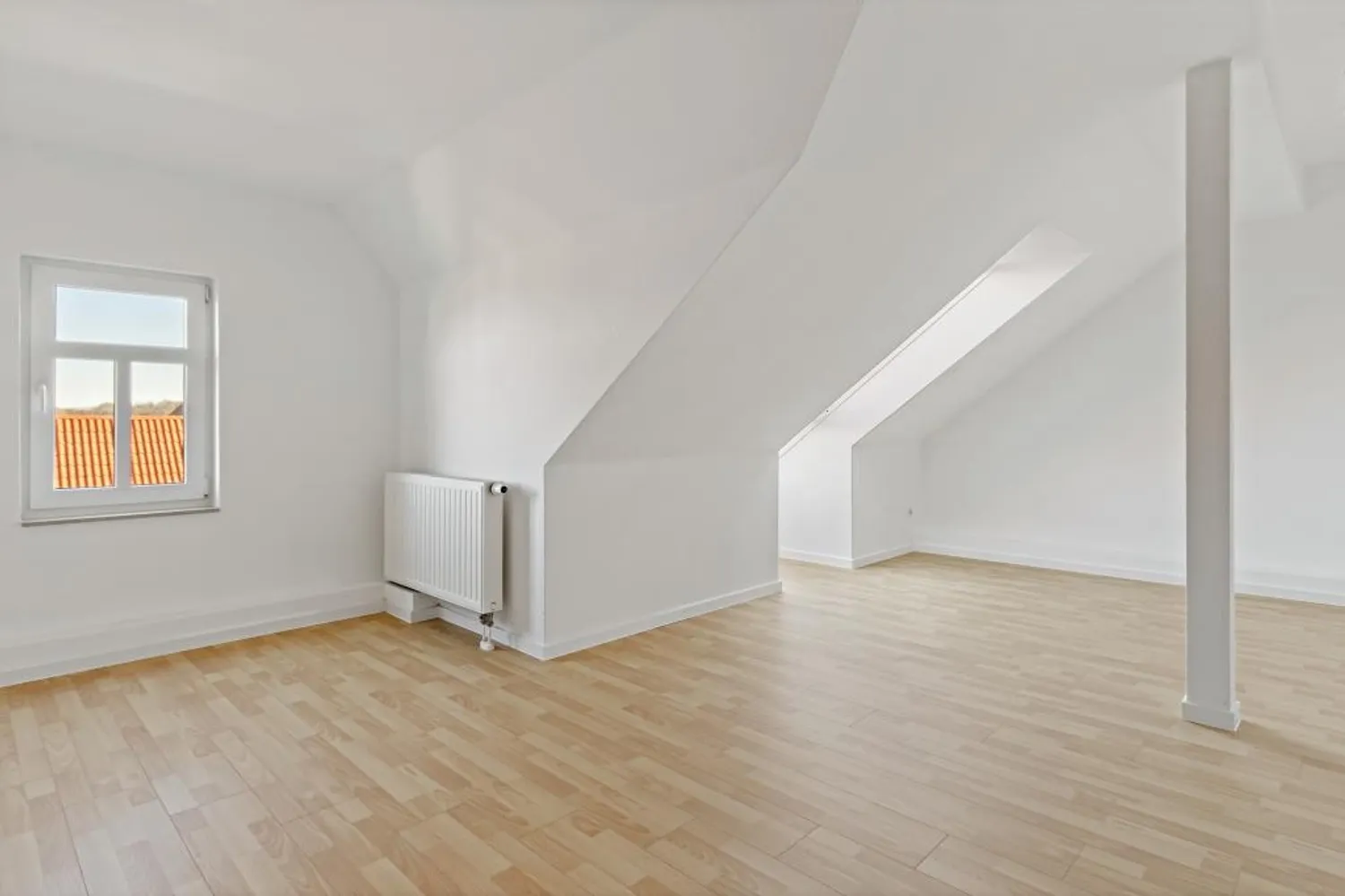 2 Zimmer Wohnung mit 60 m² in Weißenfels – Bild 3