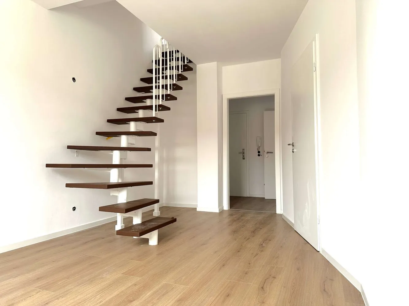 3 Zimmer Wohnung mit 90 m² in Leipzig – Bild 2