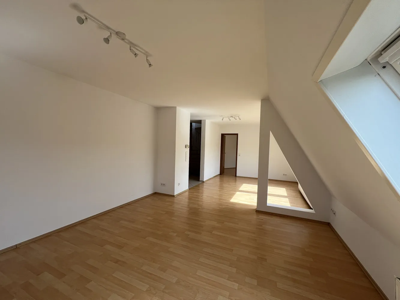 4 Zimmer Wohnung mit 85 m² in Stuttgart – Bild 4