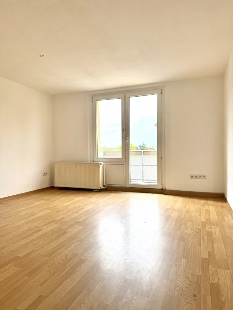 4 Zimmer Wohnung mit 69 m² in Köthen – Bild 2