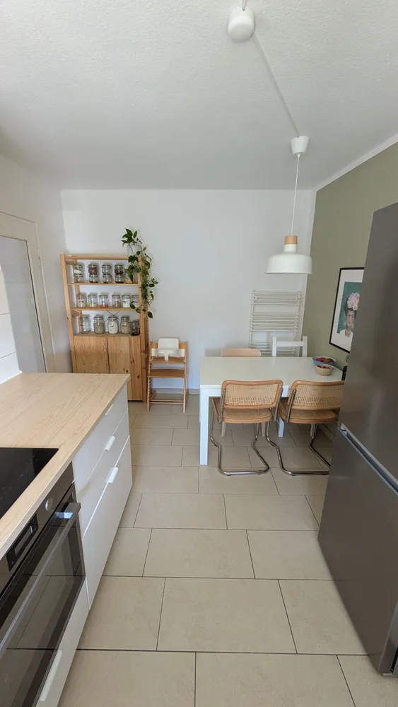 6 Zimmer Wohnung mit 106 m² in Stuttgart – Bild 2