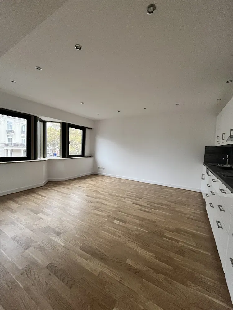 4 Zimmer Wohnung mit 160 m² in Wiesbaden – Bild 9