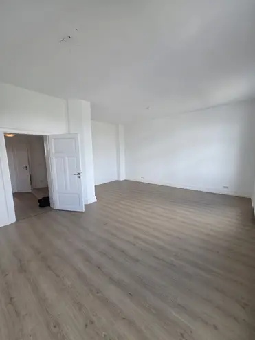 3 Zimmer Wohnung mit 95 m² in Frankfurt am Main – Bild 12